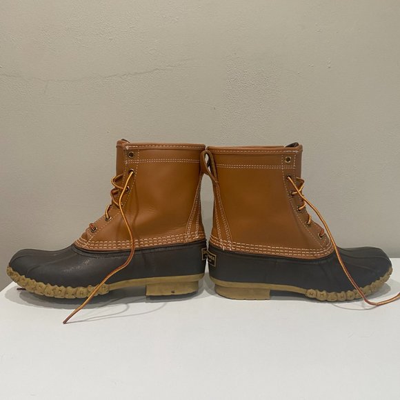 L.L. Bean Waterproof Duck Boots with Gore-tex and Thinsulate - Picture 3 of 5